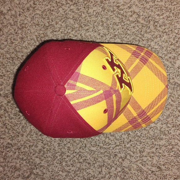 Vintage Zephyr University of Minnesota Maroon Yellow Fitted Baseball Cap Hat - Picture 2 of 14